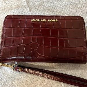 NWT Michael Kors Leather Clutch Wristlet Wallet